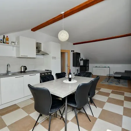 Blaza Apartman *