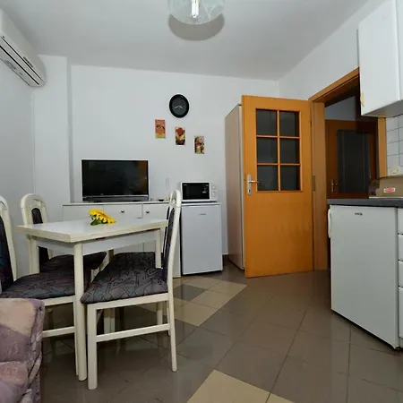 Blaza Apartment *